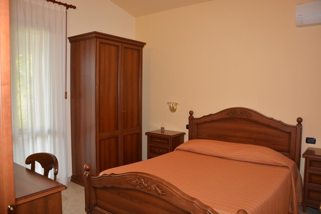 Pinus Rooms Benevento Exterior photo