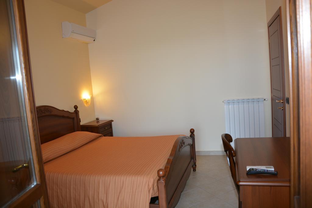Pinus Rooms Benevento Exterior photo